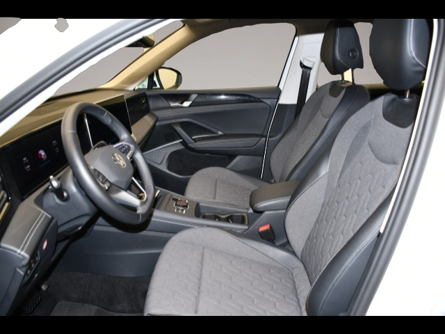 Bild 3 Volkswagen Tiguan 1.5 eTSI DSG Life LED+/PDC/ACC/RearView