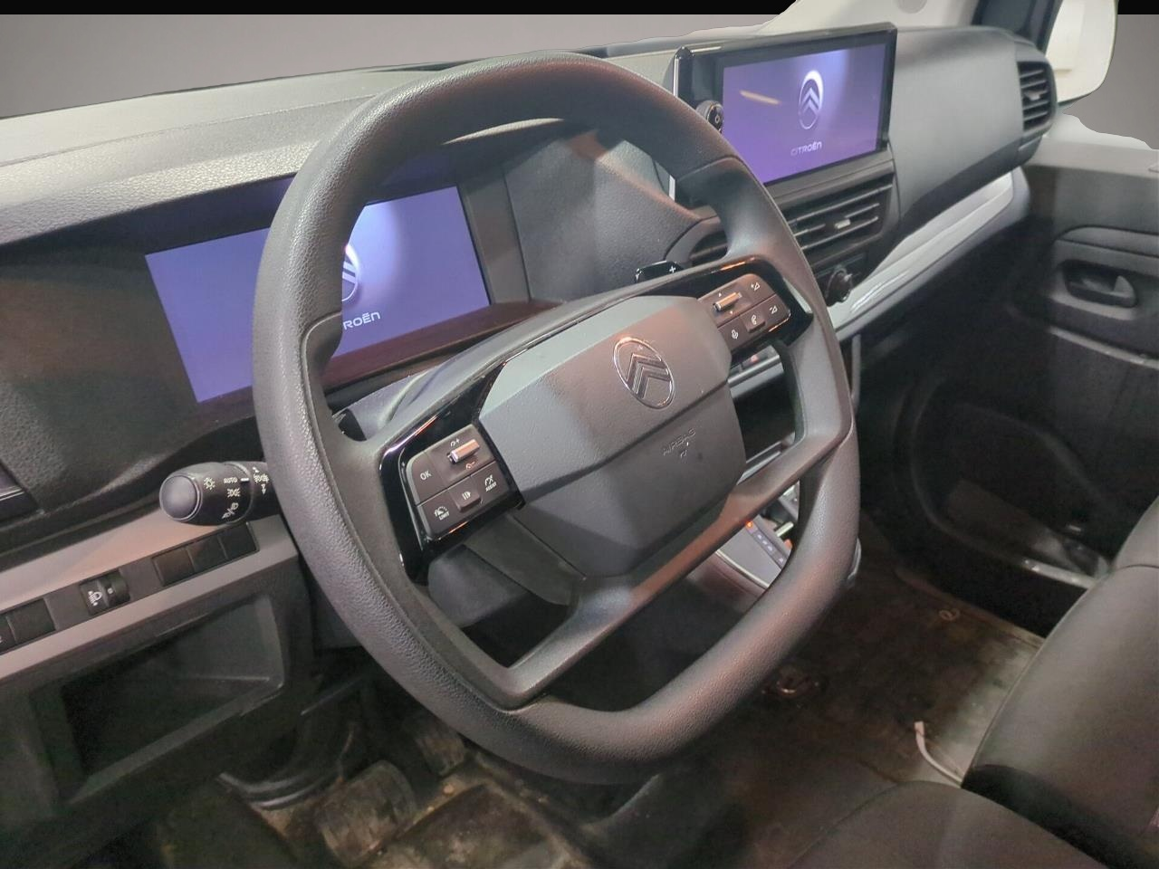 Fotografie des Citroën Jumpy Kasten L2 AT Navi Kamera PDC NSW