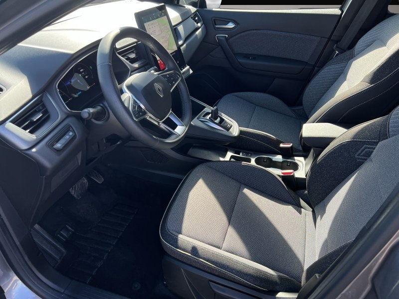 Bild 4 Renault Captur TCe 160 EDC Techno SHZ+RFK+LED