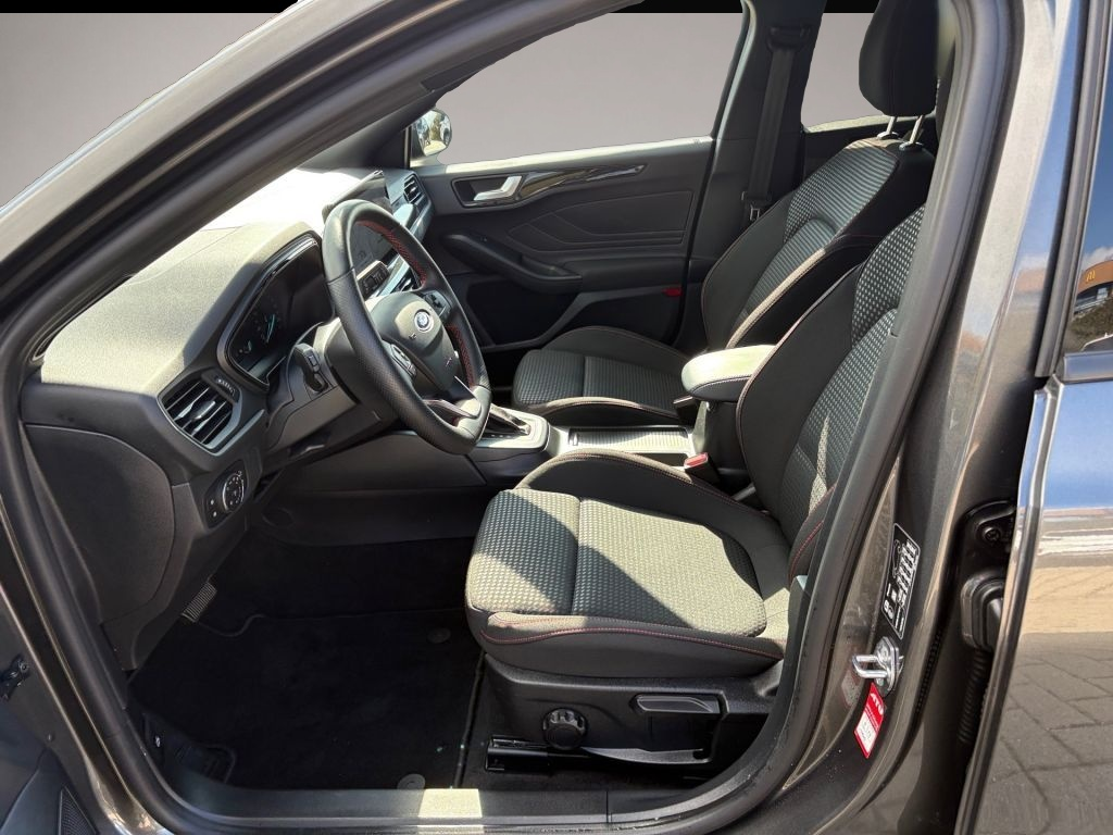 Bild 2 Ford Focus Turnier 1.0 EcoBoost Hybrid Aut. ST-LINE *
