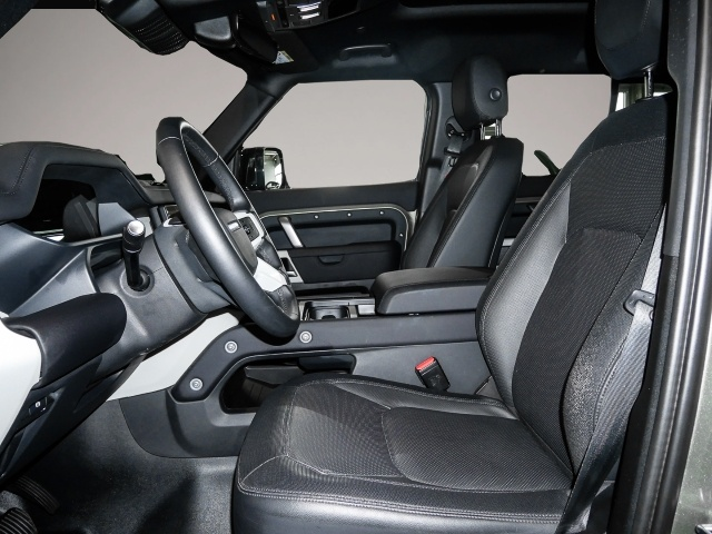 Bild 5 Land Rover Defender 110 X-Dynamic SE D300 Mild-Hybrid Luftf