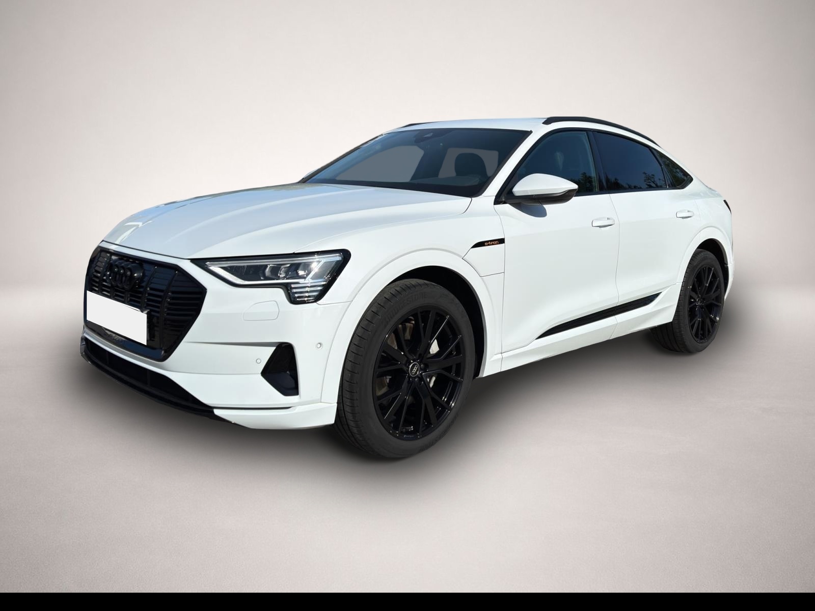 Fotografie 1 des Audi quattro e-tron Sportback 55 quattro advanced AHK KAMERA