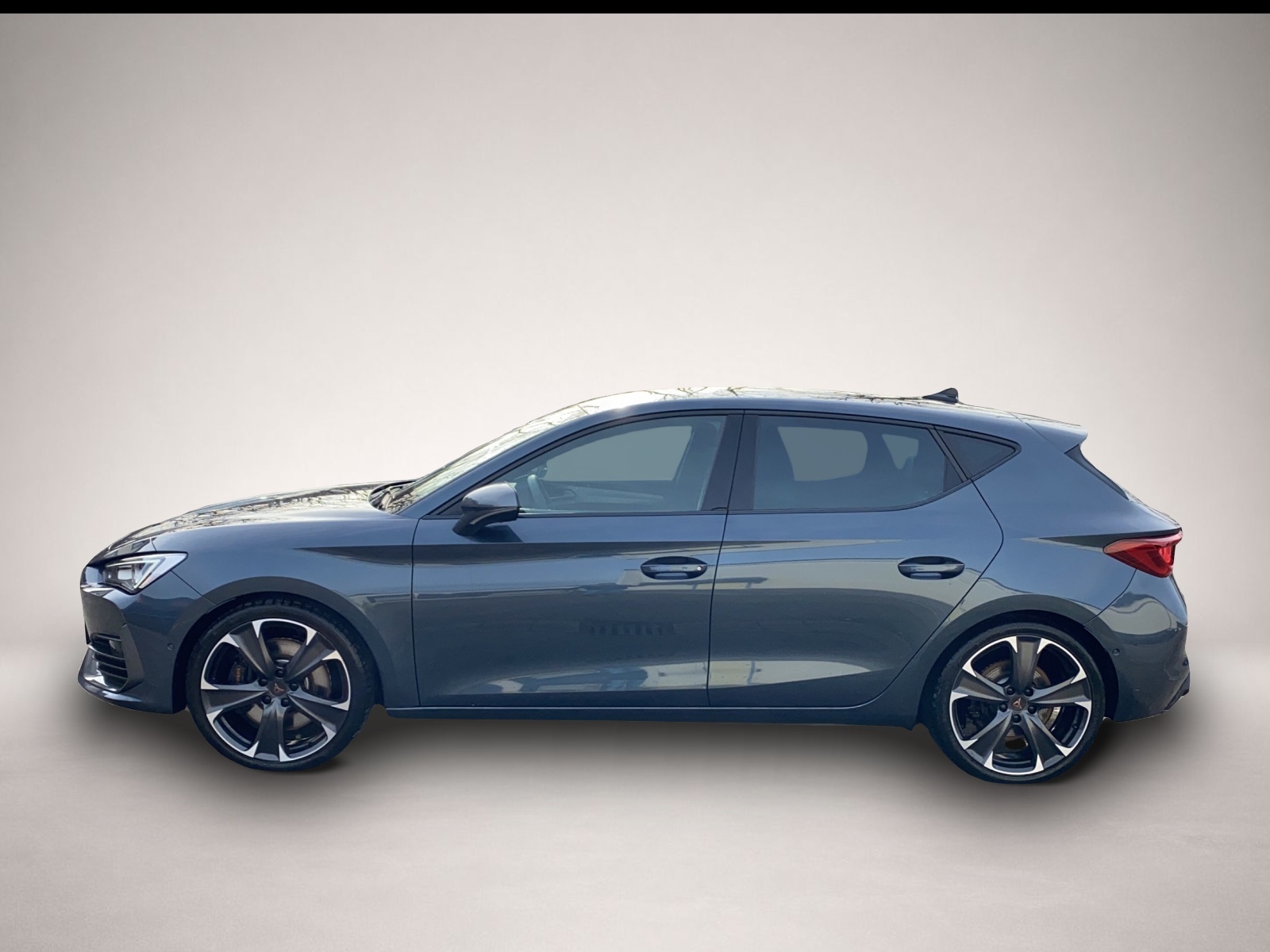 Bild 2 Cupra Leon 2.0 TSI DSG VZ DCC KAMERA NAVI LED ACC