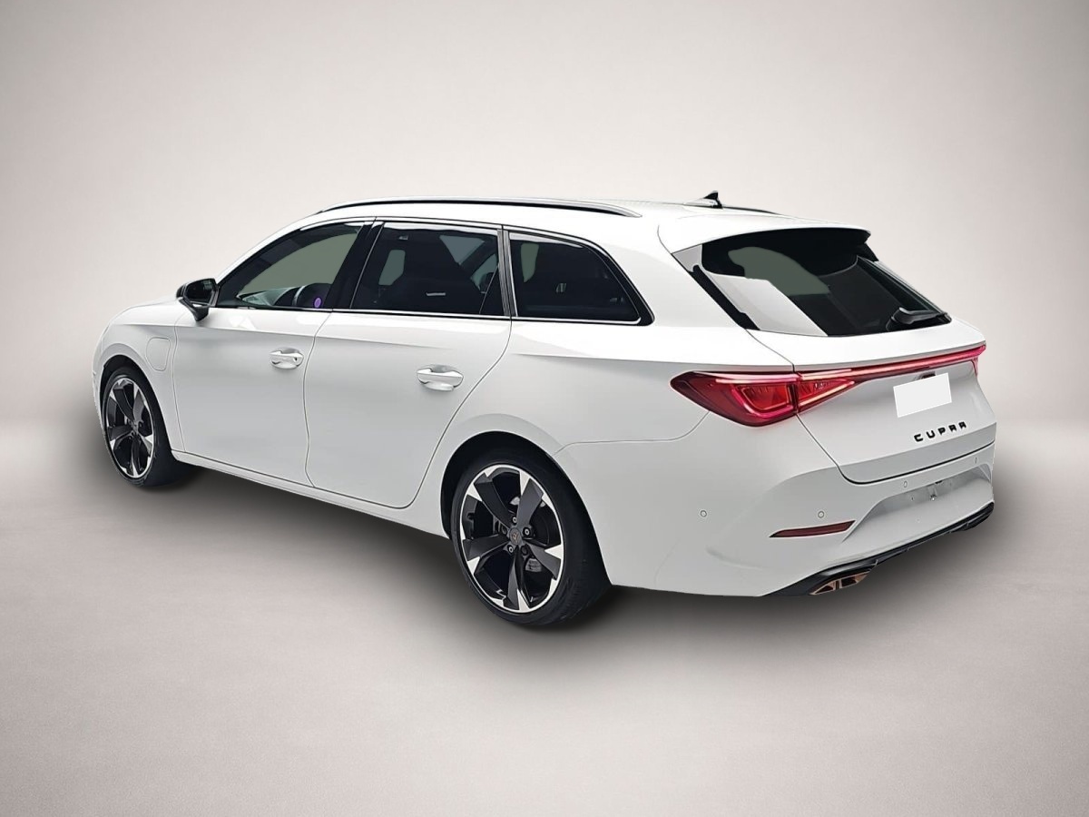 Fotografie 3 des Cupra LEON ST 1.4 E-HYBRID DSG LED DCC KAMERA