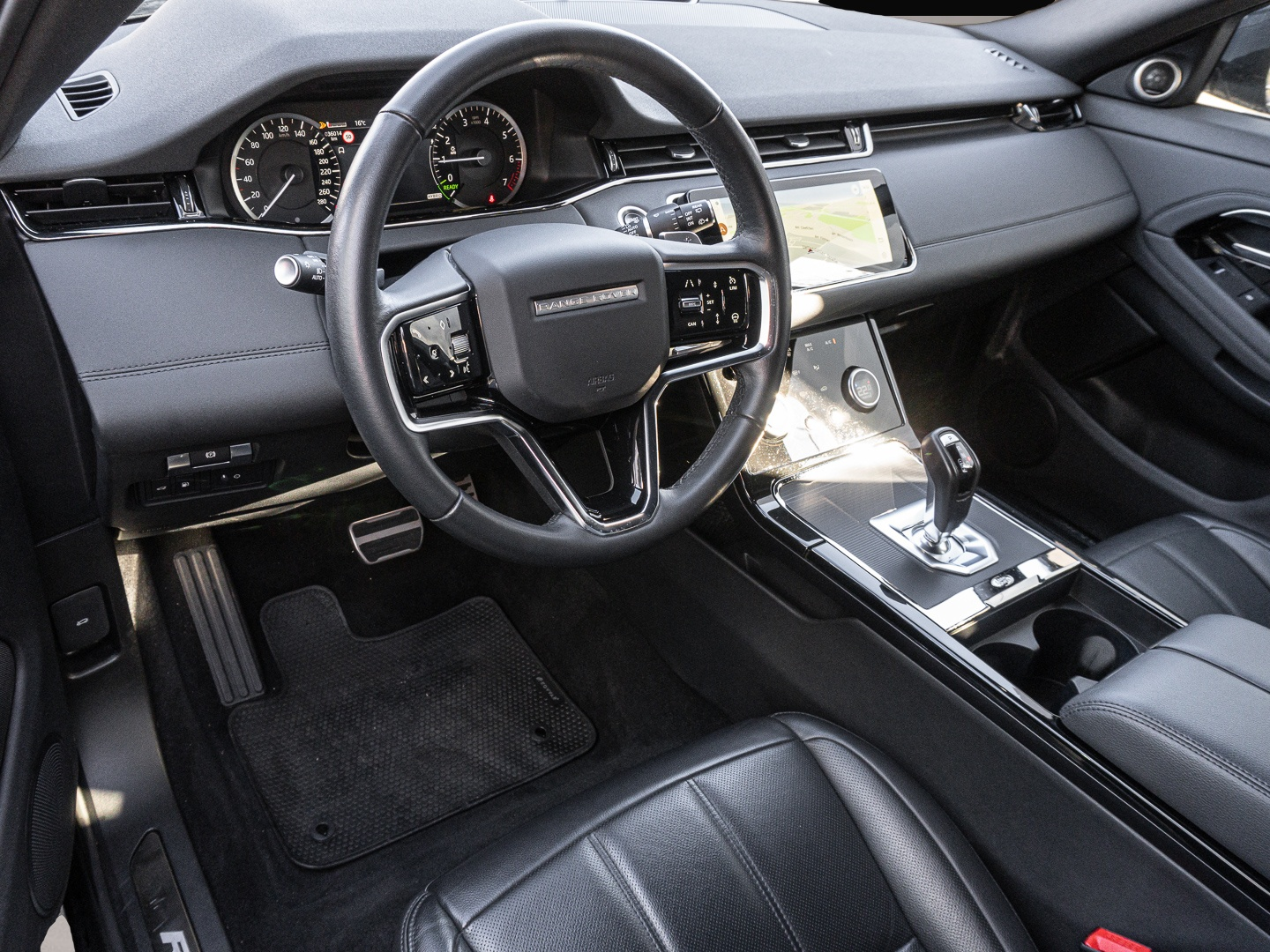 Bild 4 Land Rover Range Rover Evoque R-Dynamic SE Hybrid Park-Assi