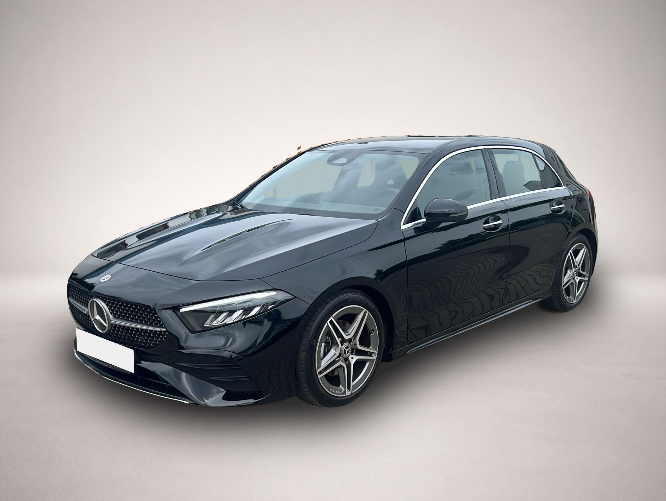 Fotografie des Mercedes-Benz A 180 AMG Line 7G Tronic*Navi*DAB*KeyGo*MBUX*