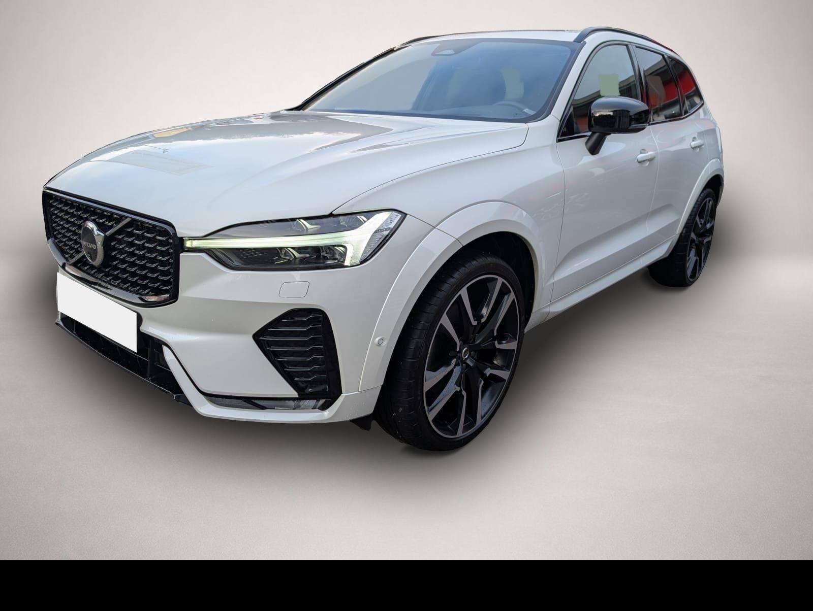 Fotografie des Volvo XC60 B5 AWD Ultimate Dark STHZ AHK