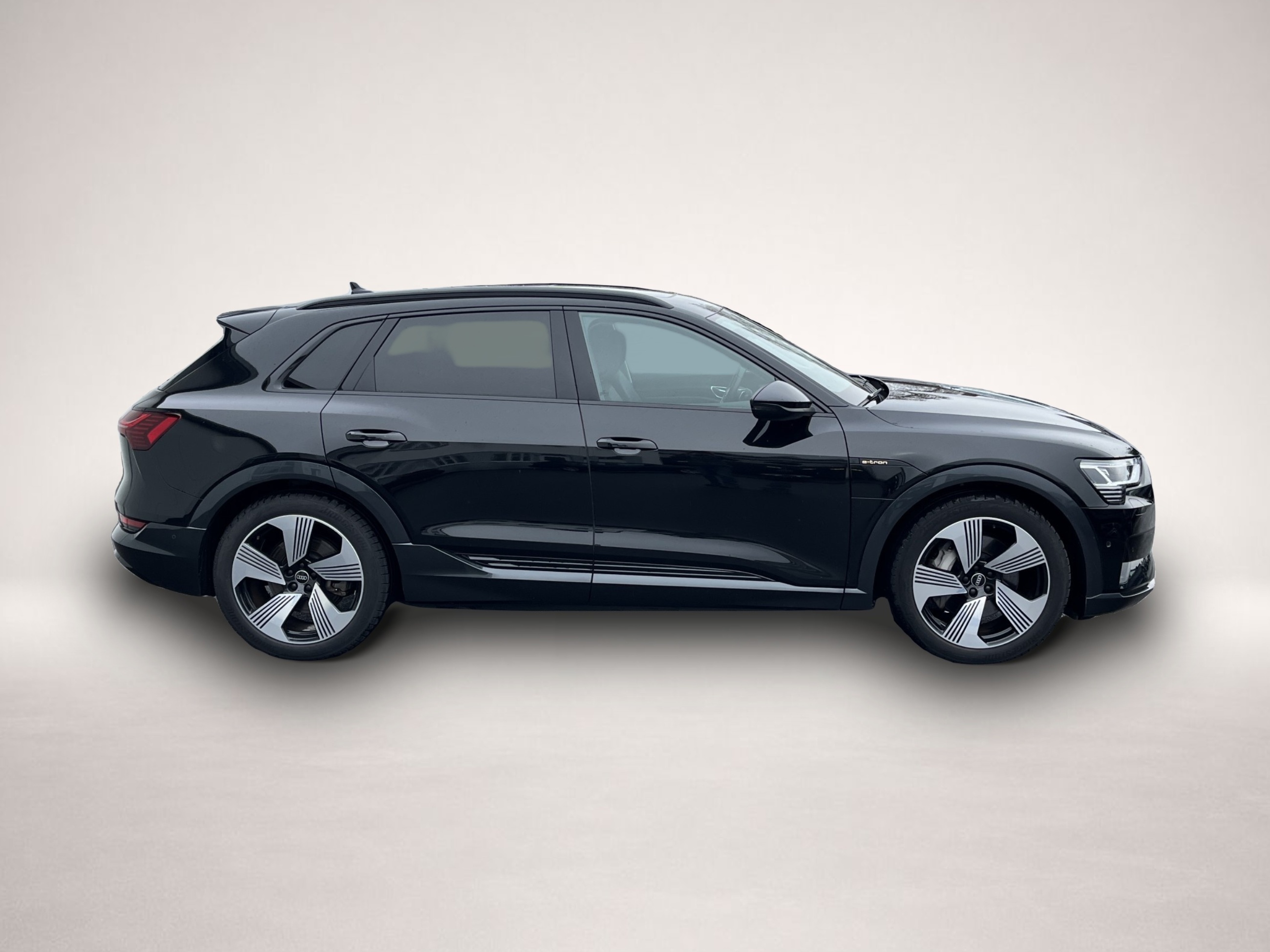Bild 3 Audi quattro e-tron 55 quattro Advanced 209¤ m.20% Anz. HeadU