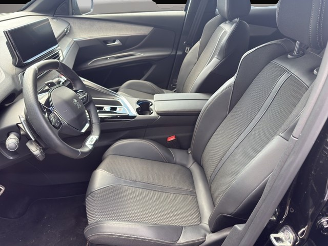 Bild 5 Peugeot 3008 GT HYBRID 136 e-DSC6