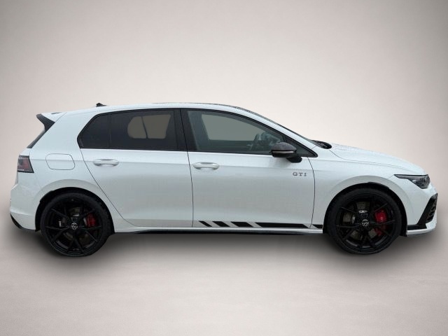 Fotografie 6 des Volkswagen Golf VIII 2.0 TSI DSG GTI Clubsport