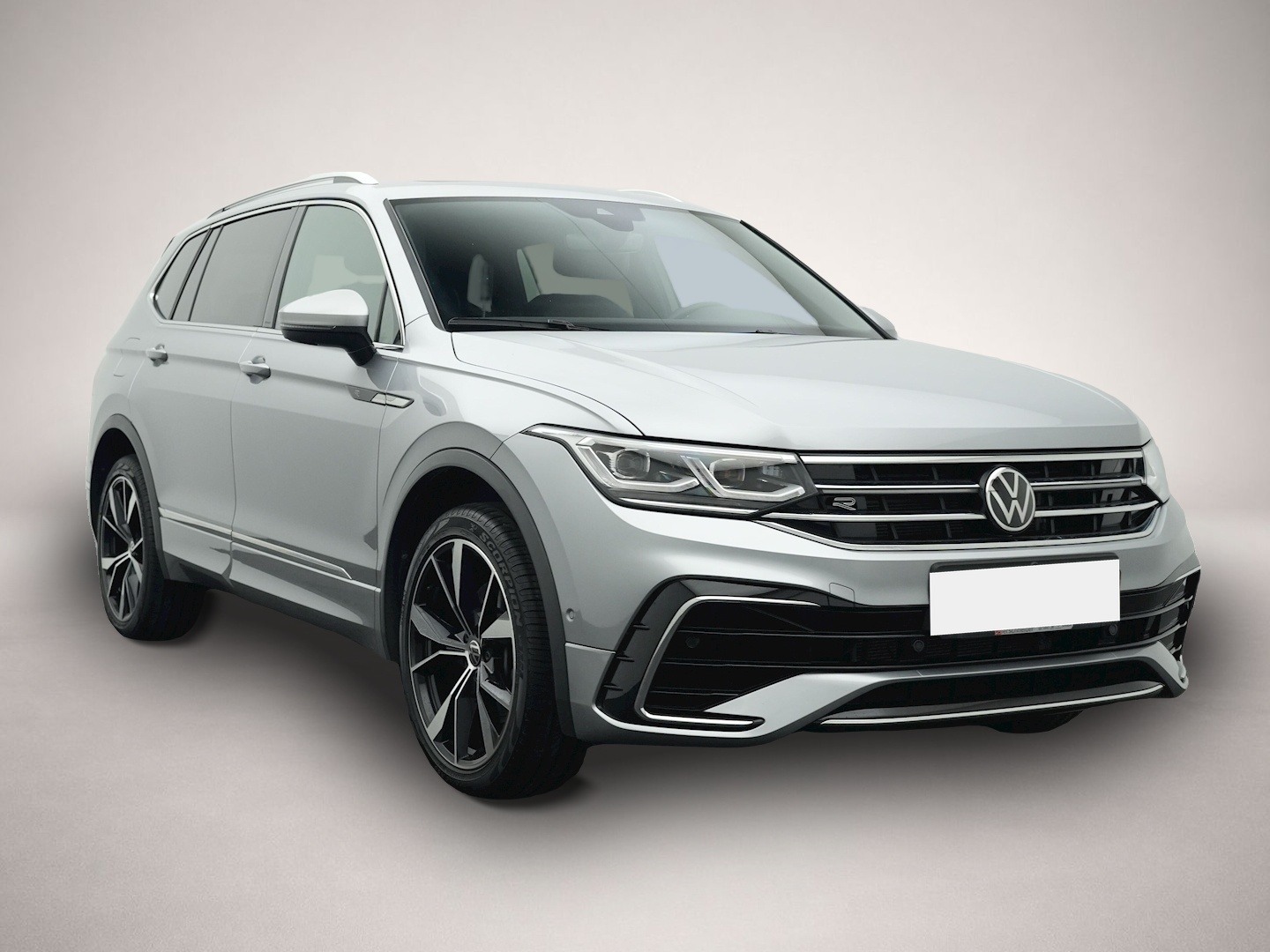 Fotografie des Volkswagen Tiguan Allspace 2.0 TSI DSG 4Mo. R-Line 5-SITZE
