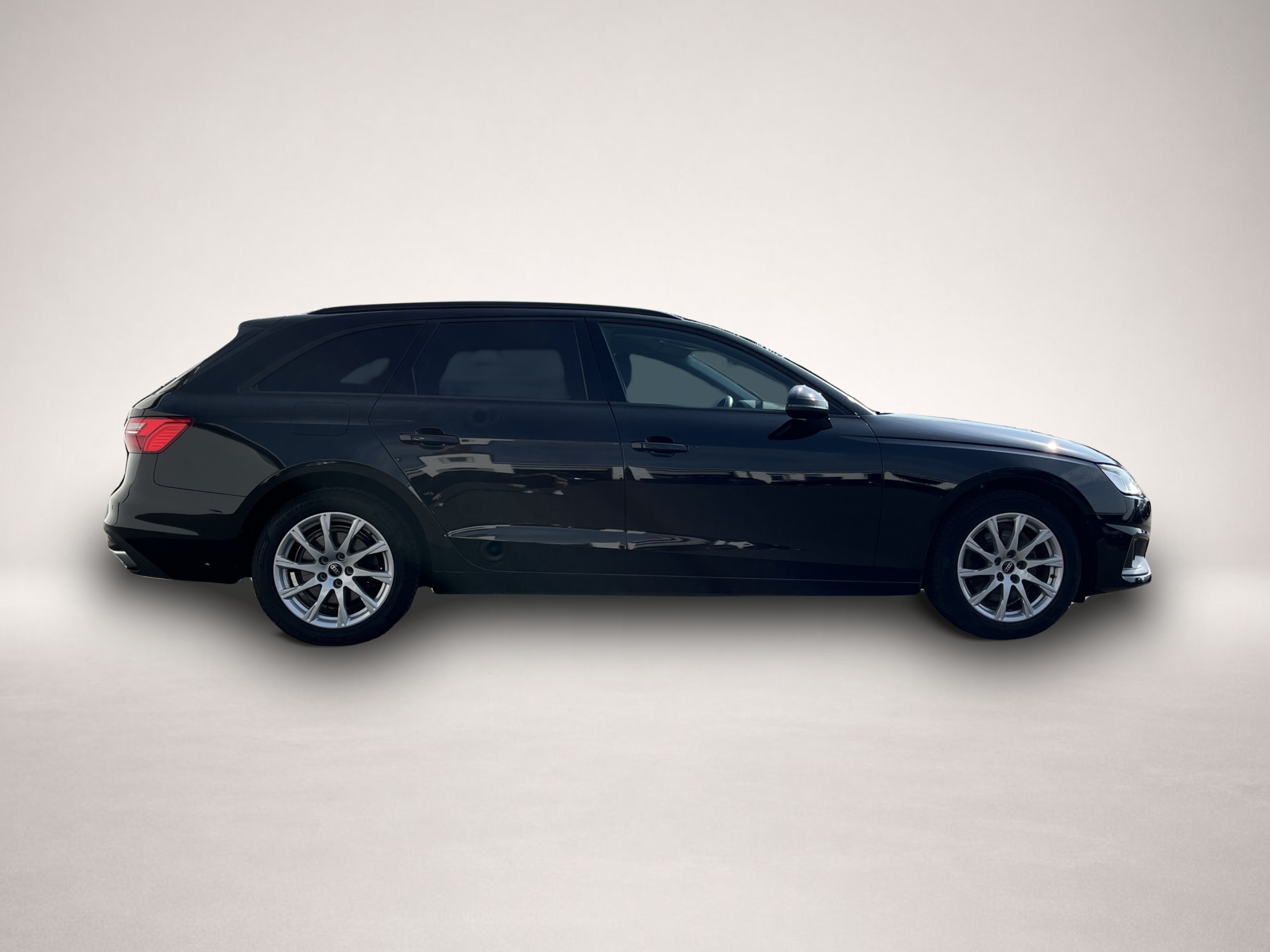 Bild 4 Audi A4 Avant 35 2.0 TFSI S tronic 144¤ m.20% Anz. Na