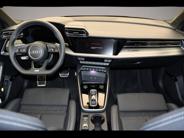 Fotografie des Audi A3 Sportback 35 TDI S tronic S line