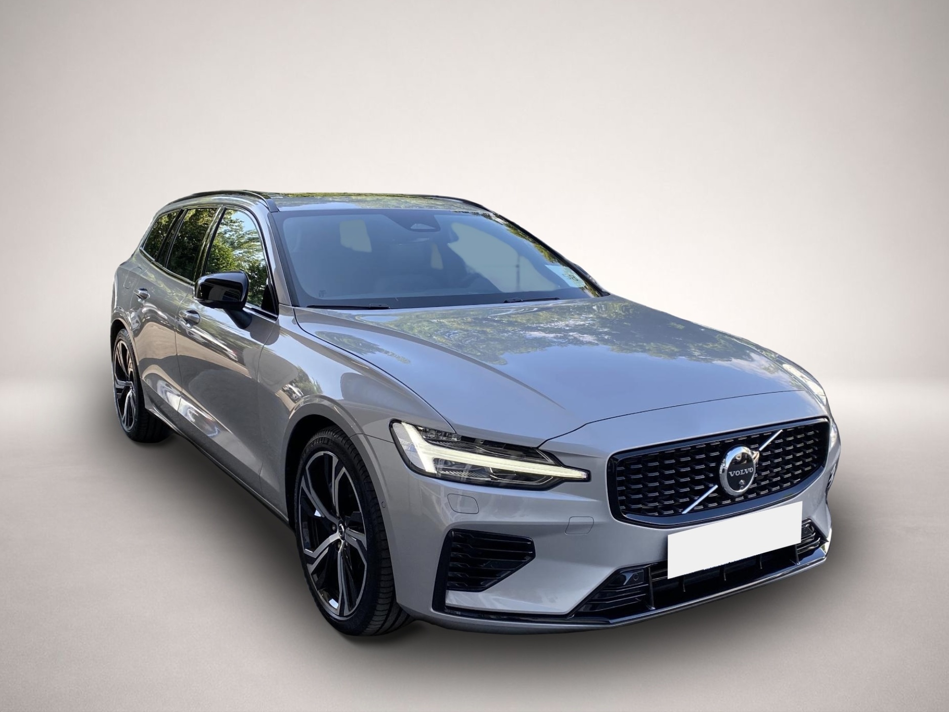 Bild 4 Volvo V60 Plus Dark Recharge Plug-In Hybrid AWD Navi L