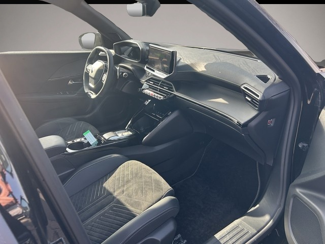 Bild 7 Peugeot 2008 GT El. Panodach Navi Leder 360 Kamera Massa