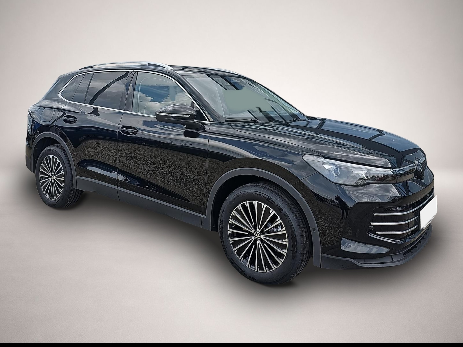 Fotografie Volkswagen Tiguan 2.0 TDI DSG Elegance IQLight HUD AreaView