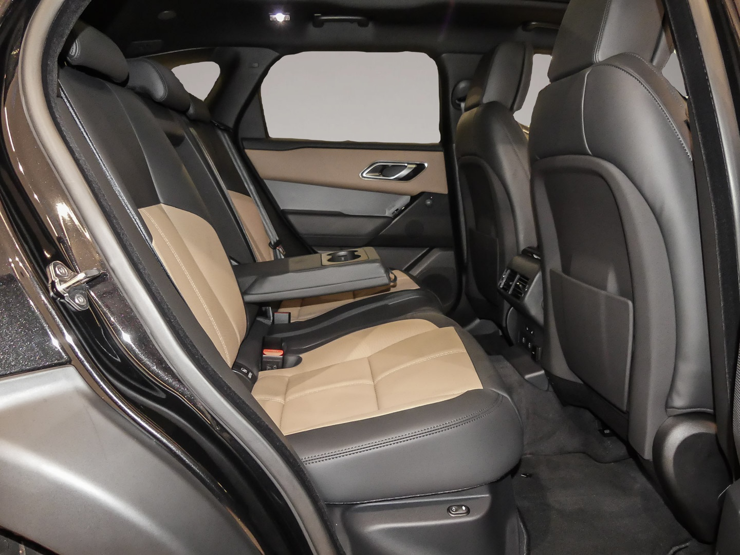 Bild 5 Land Rover Range Rover Velar D300 Dynamic HSE Mild-Hybrid E
