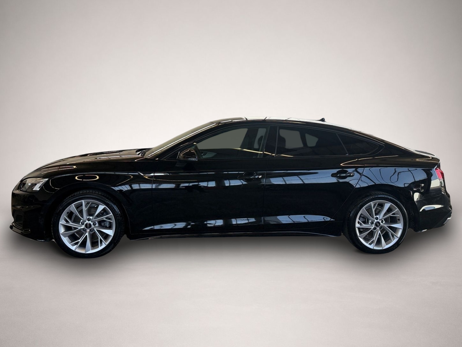 Fotografie 2 des Audi A5 Sportback 35 TDI S-Tronic schwarzpaket*Pano*M