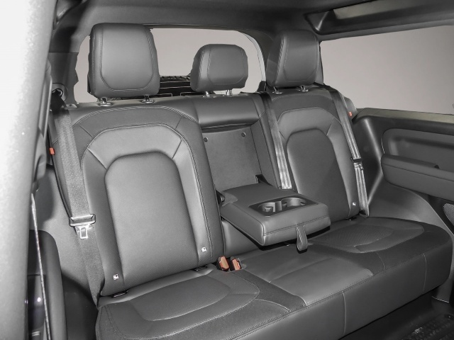 Fotografie 4 des Land Rover Defender 90 X-Dynamic SE D200 Mild-Hybrid EU6d A