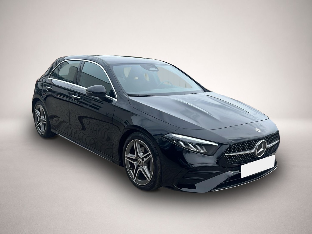 Fotografie des Mercedes-Benz A 180 AMG Line 7G Tronic*Navi*DAB*KeyGo*MBUX*