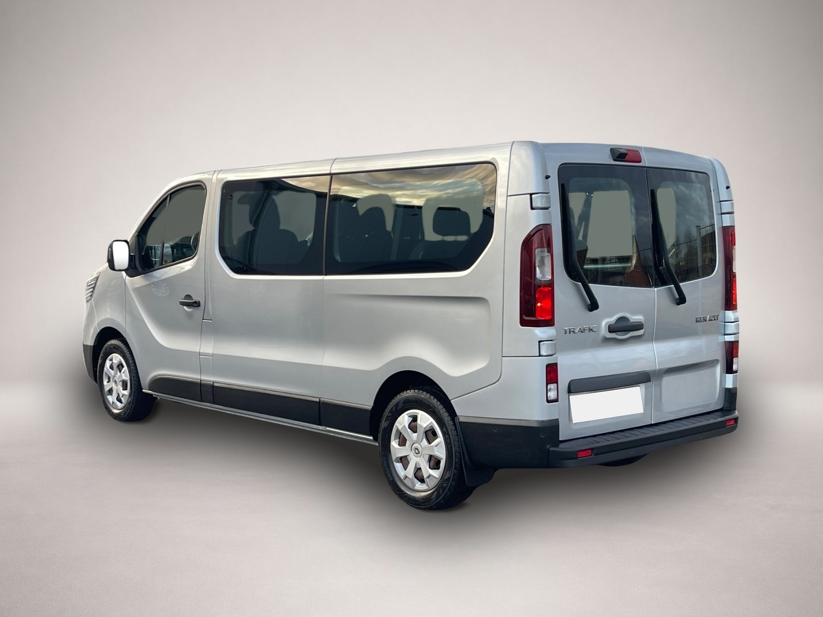Fotografie des Renault Trafic Combi 2.0 dCi L2H1|9-SITZER|NAVI|KAM|TEMP