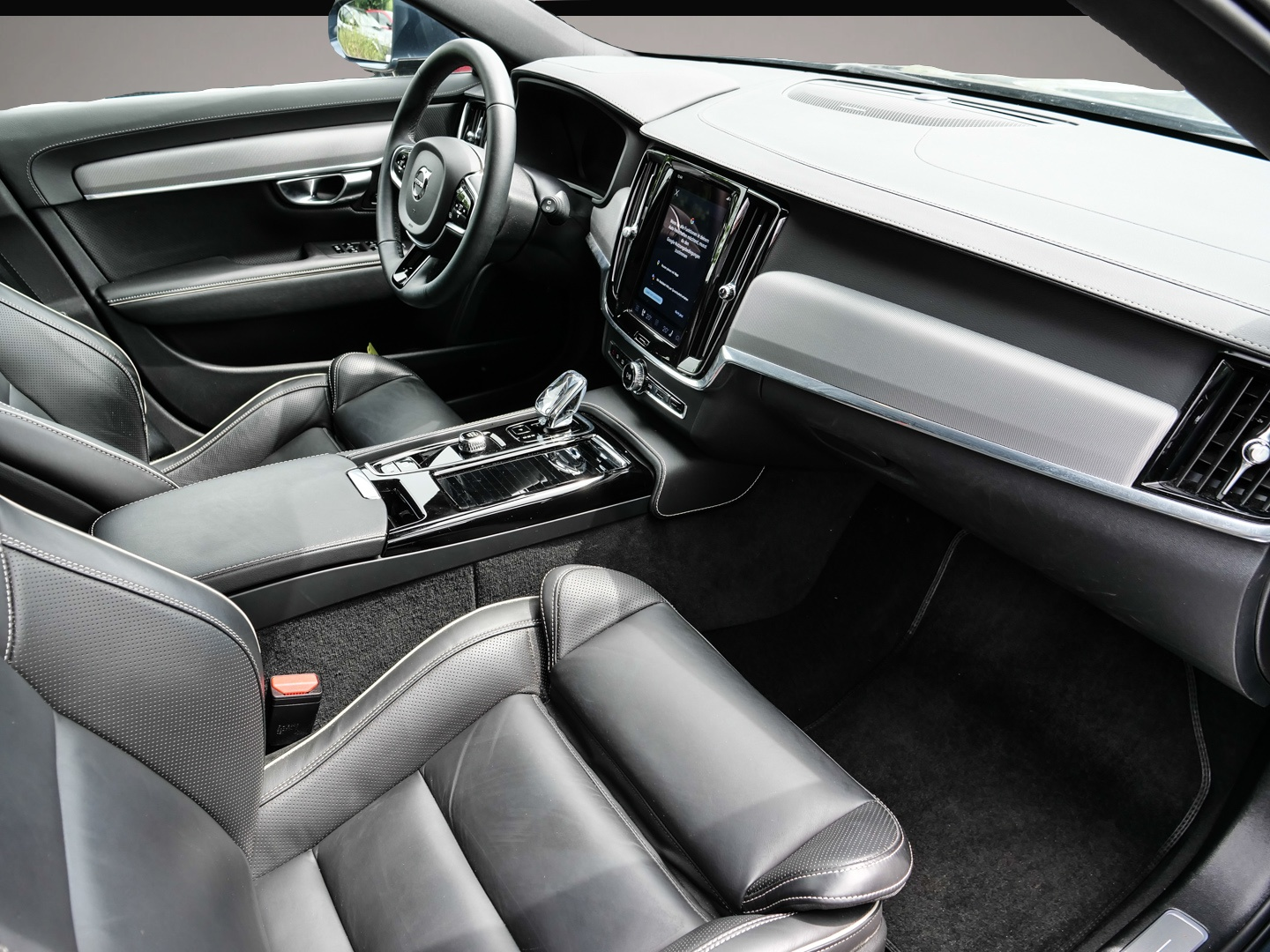 Bild 5 Volvo V90 Kombi Plus Bright Recharge Plug-In Hybrid AW