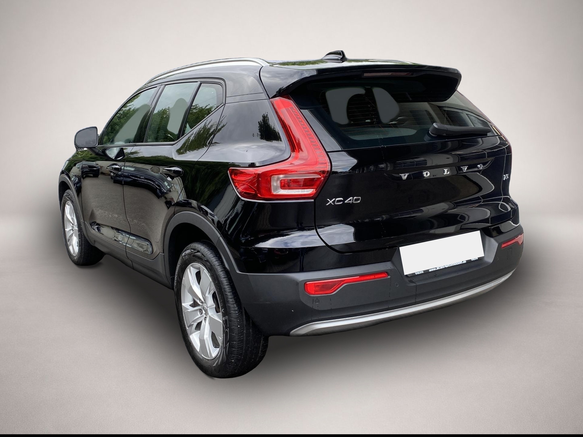 Bild 2 Volvo XC40 XC 40 Momentum Pro 2WD Bluetooth Navi LED Klima