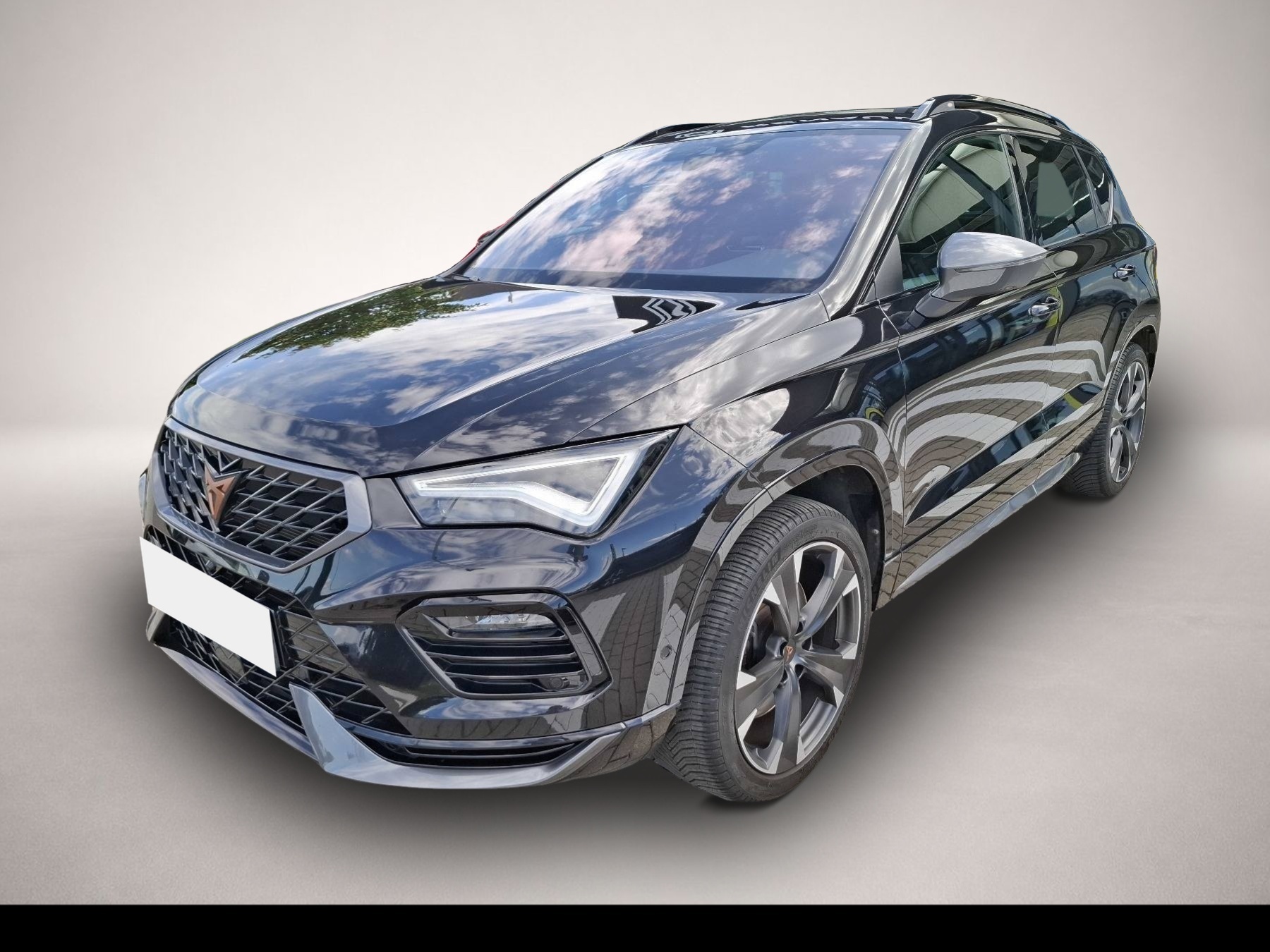 Fotografie Cupra Ateca 2.0 TSI 221 KW 300 PS 7-Gang-DSG 4Drive