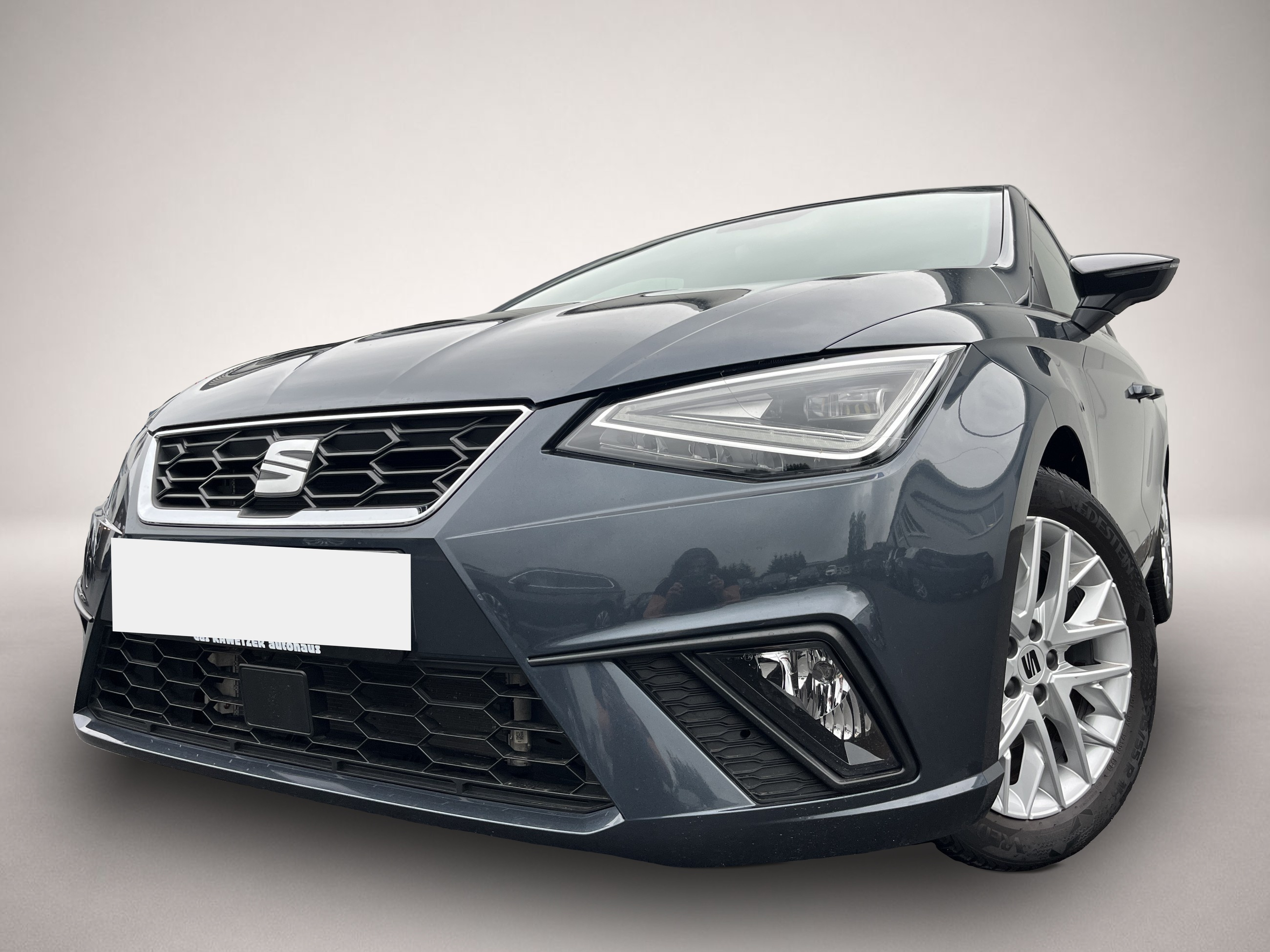 Bild 1 Seat Ibiza 1.0 TSI FR 100¤ m.20% Anz. Navi LED PDC SH