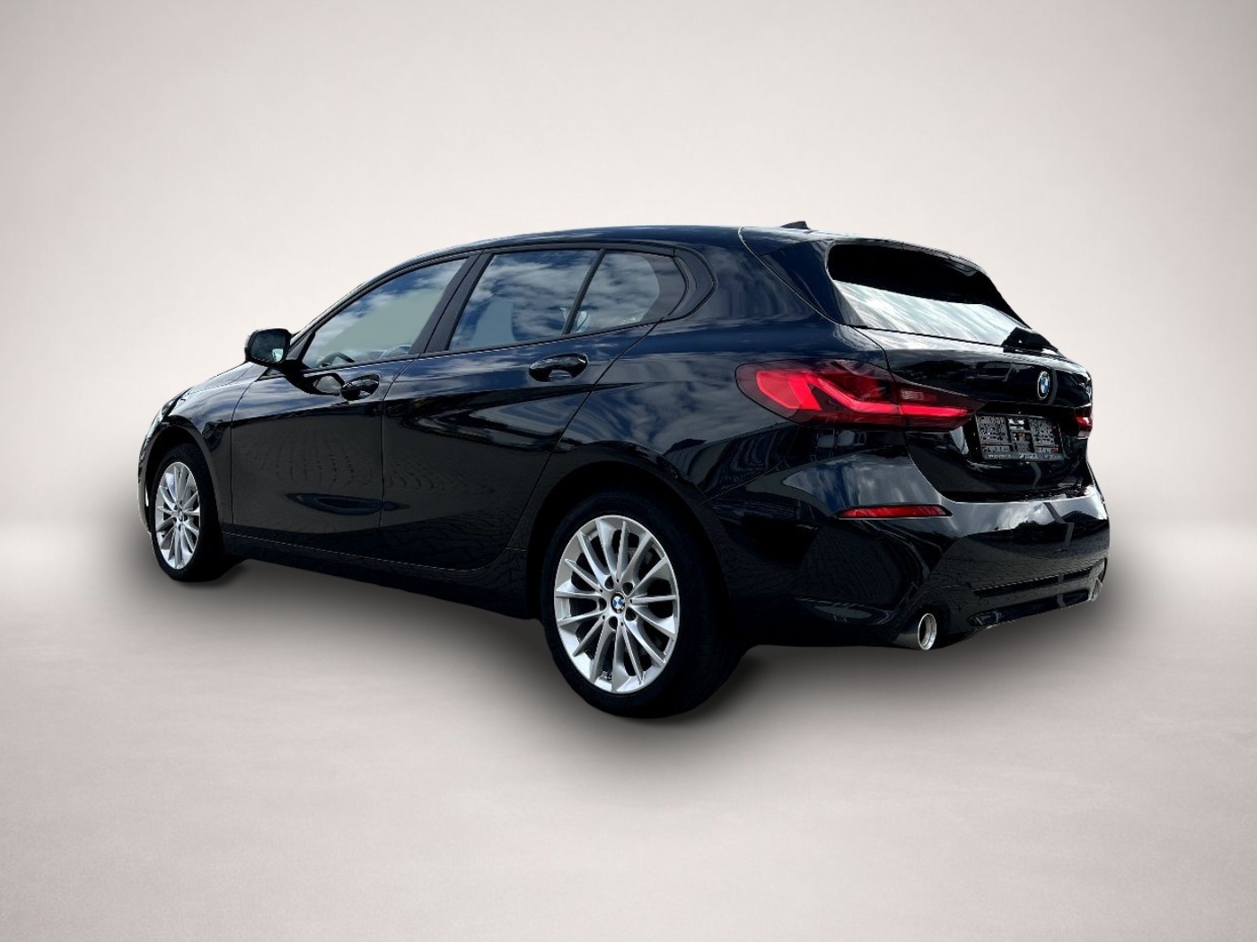 Fotografie 2 des BMW 120 120d Advantage *LED Navi Sitzh. DAB PDC v+h*