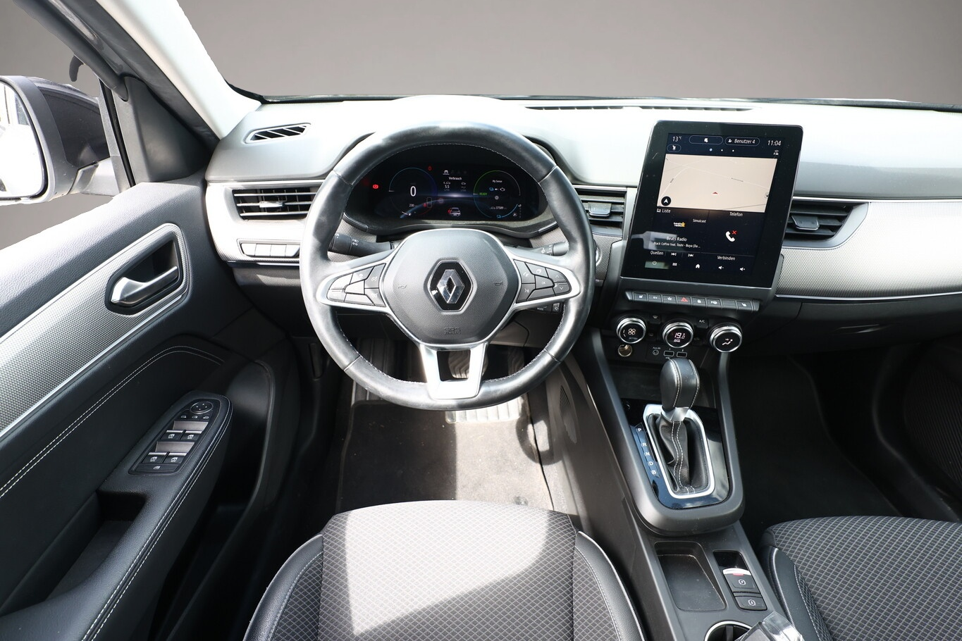 Bild 6 Renault Arkana 1.6 E-TECH 145 Intens LED Nav ParkAs ACC