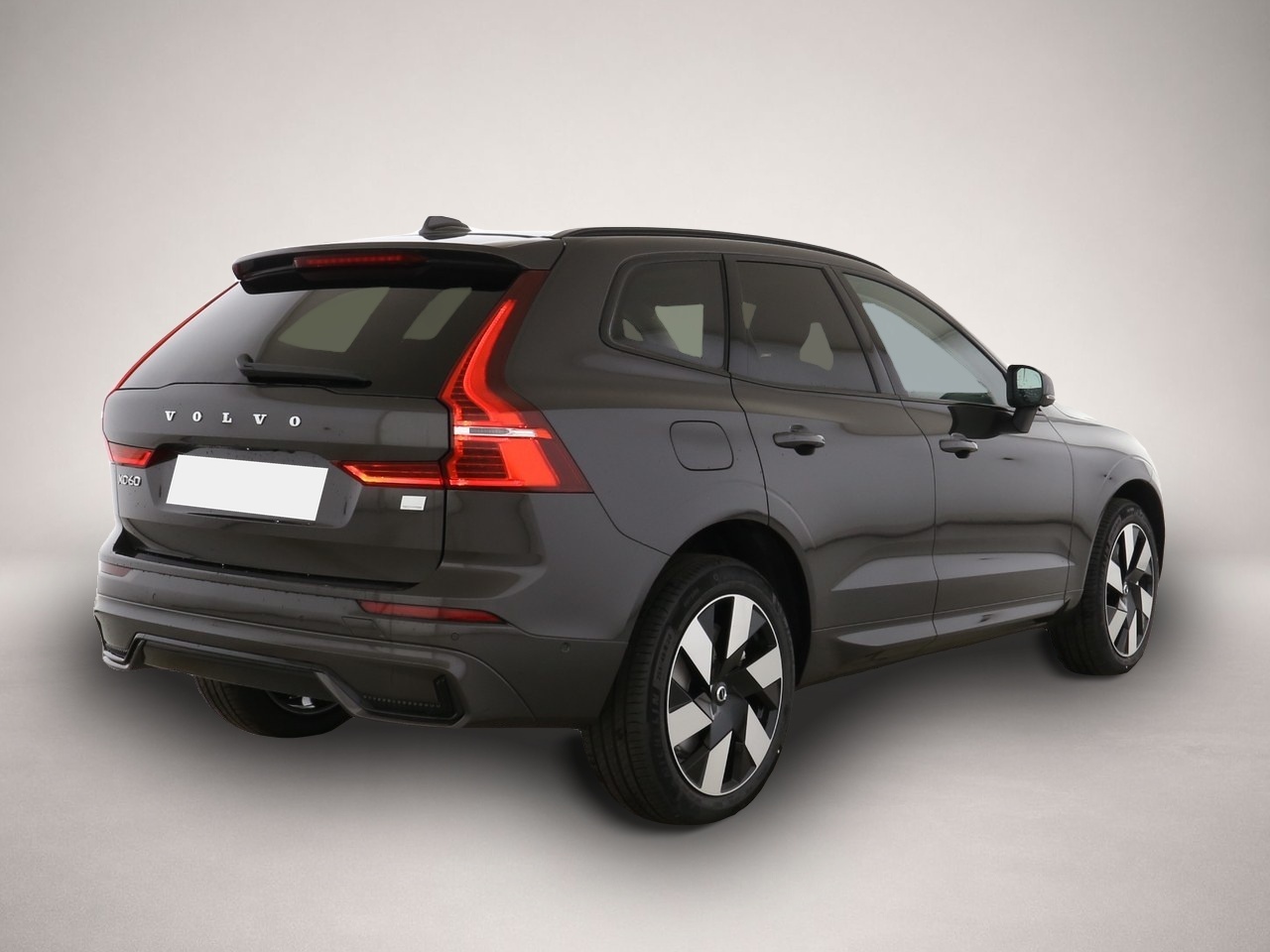 Bild 2 Volvo XC60 Ultra Dark Recharge Plug-In Hybrid AWD T8 T