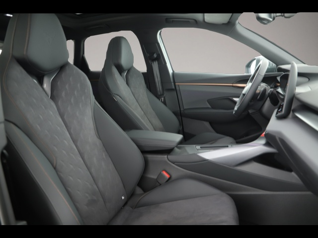 Fotografie des Cupra Terramar 2.0 TSI 4Drive DSG LED/ACC/HuD/360°/App
