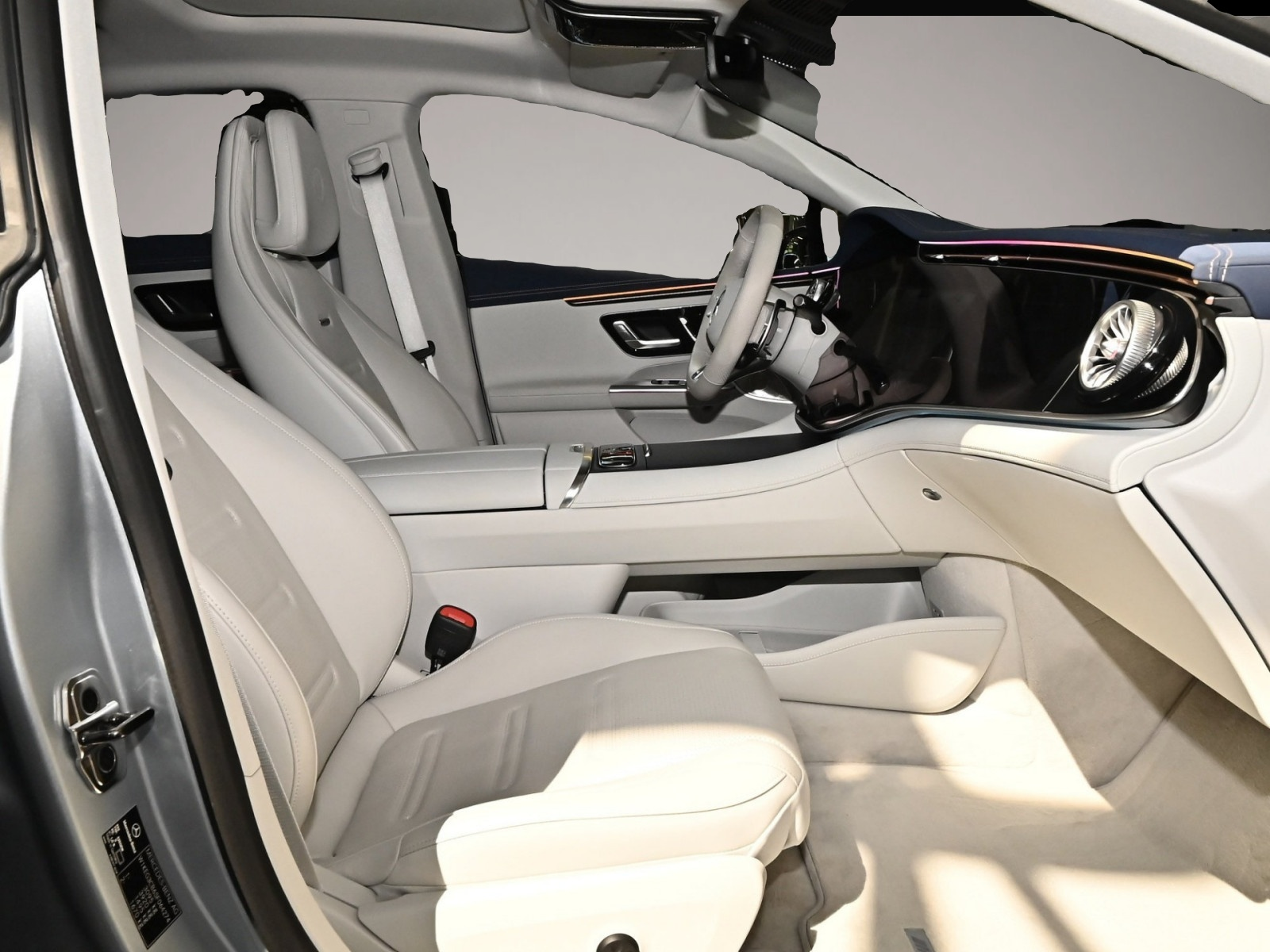 Bild 2 Mercedes-Benz EQE 43 AMG