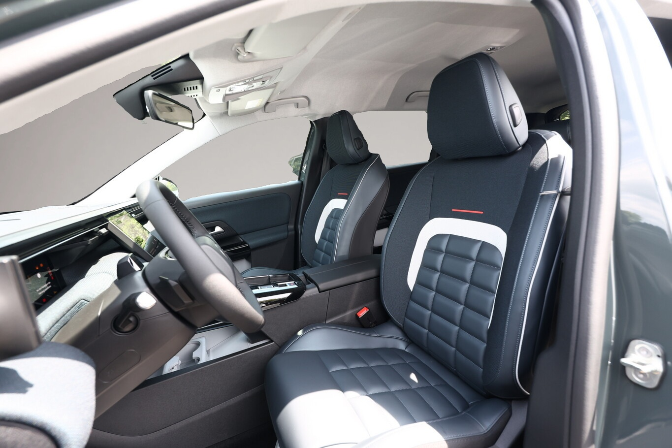 Bild 6 Citroën C5 Aircross Hybrid MAX ACC eHK Keyl Nav 360° HUD