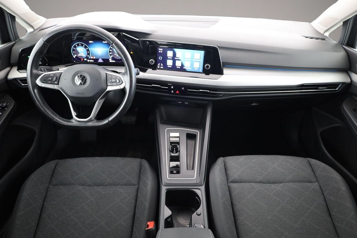 Bild 5 Volkswagen Golf VIII Variant 1.5 eTSI DSG Life, AHK, LED, S