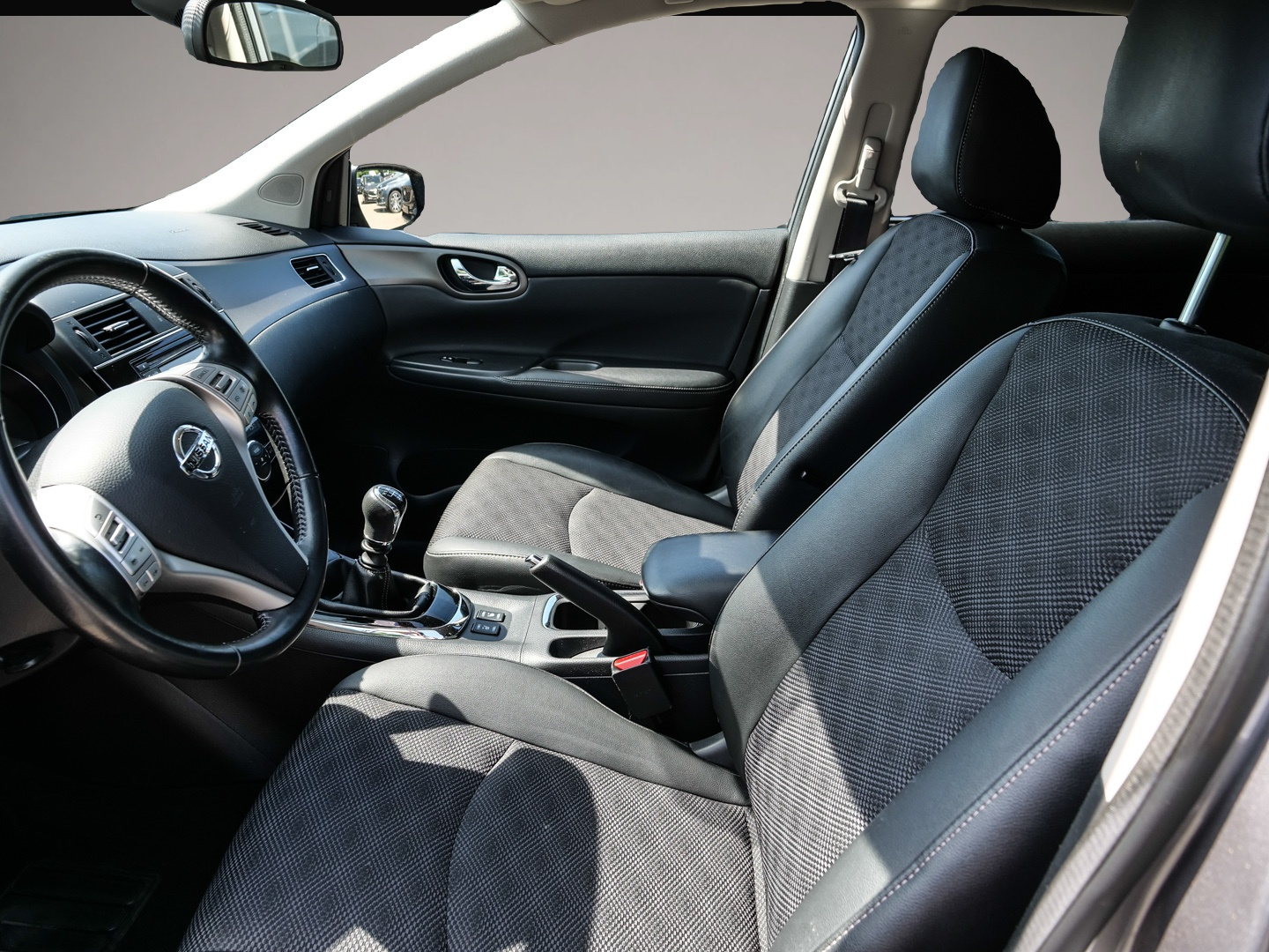 Bild 4 Nissan Pulsar N-Connecta Navi 360 Kamera Mehrzonenklima
