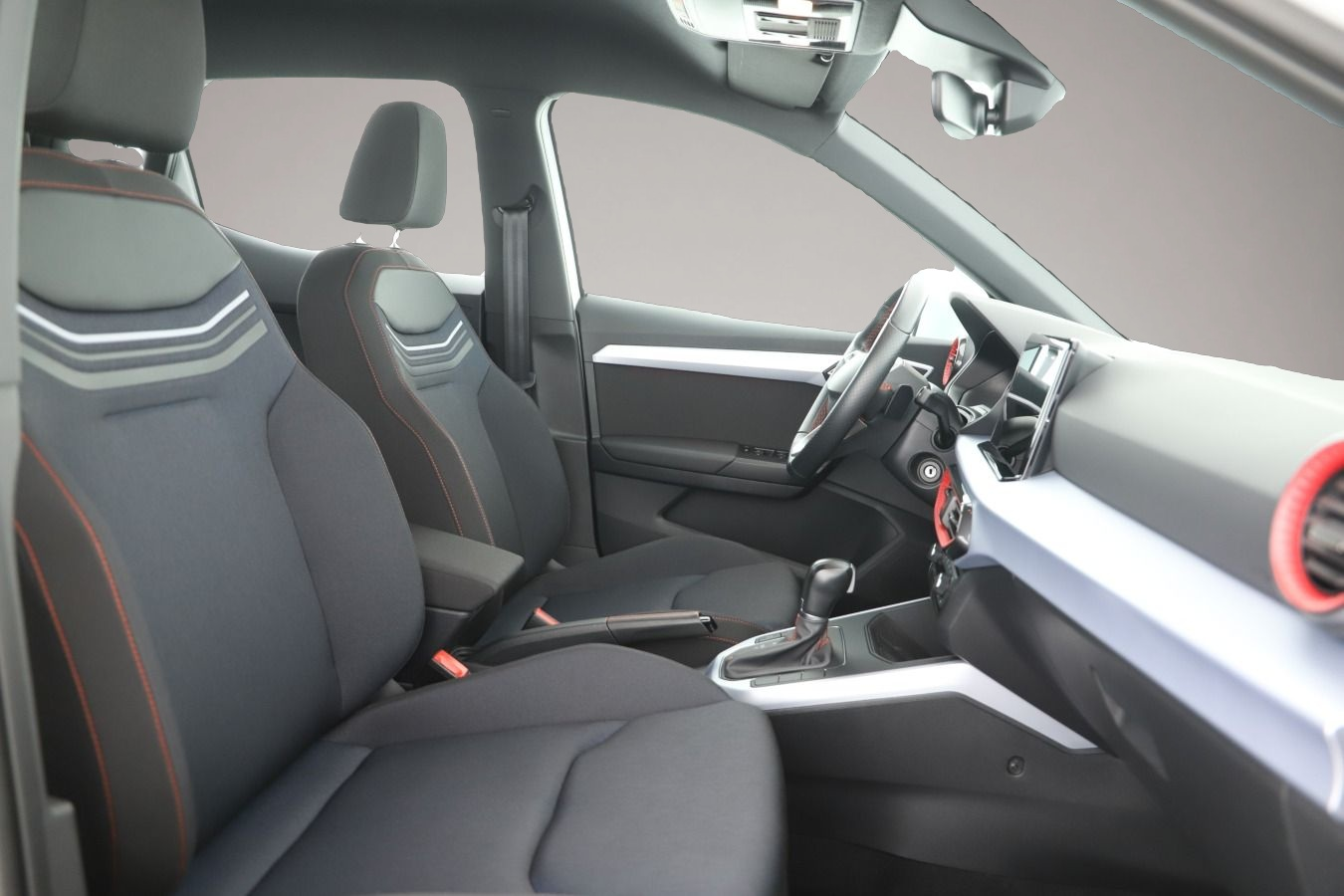 Bild 6 Seat Arona 1.0 TSI DSG FR LED/Navi
