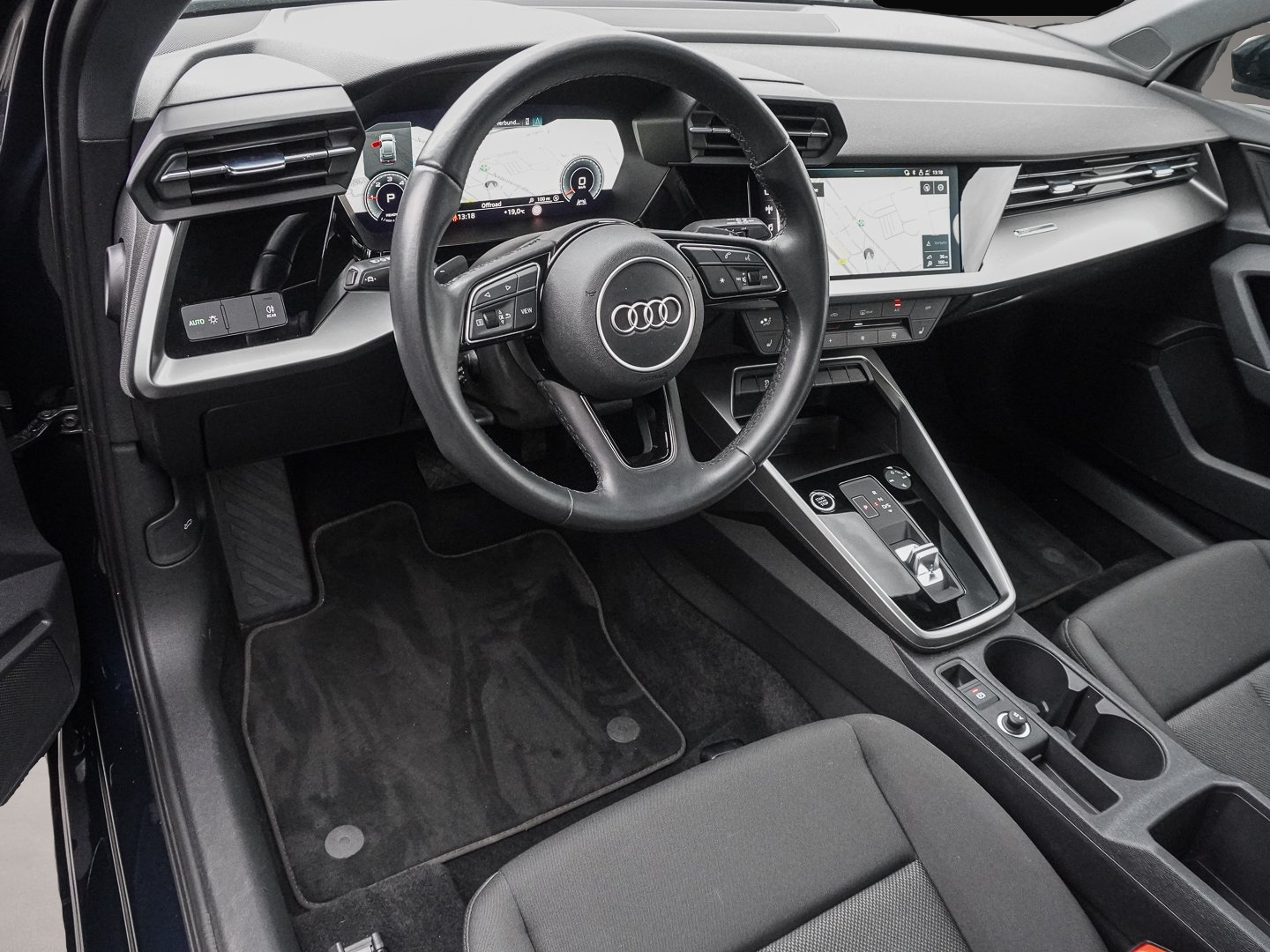 Fotografie 7 des Audi A3 Sportback 30 TDI S tronic Virtuell Navi Plus