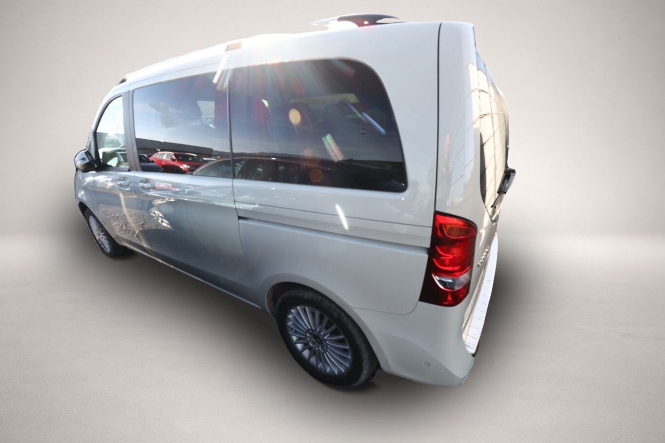 Fotografie 4 des Mercedes-Benz V 220 V 220d 163 Kompakt 360°Kam Burmester ParkP SHZ