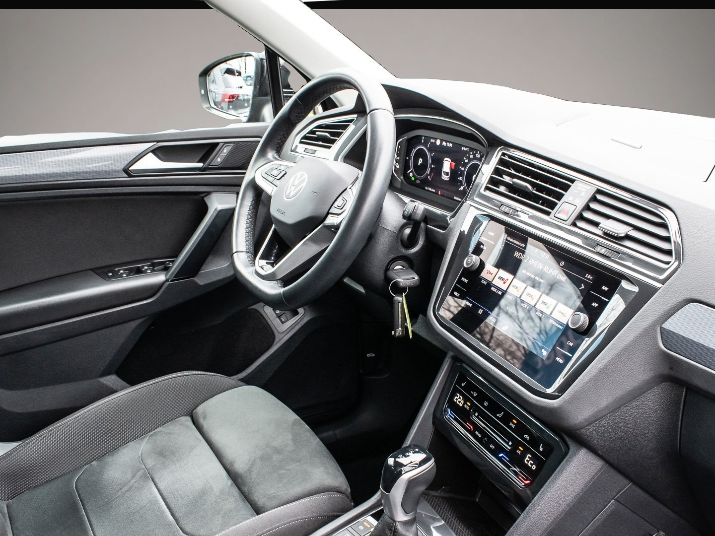 Fotografie 6 des Volkswagen Tiguan 1.4 eHybrid DSG Life NAVI PANO LED