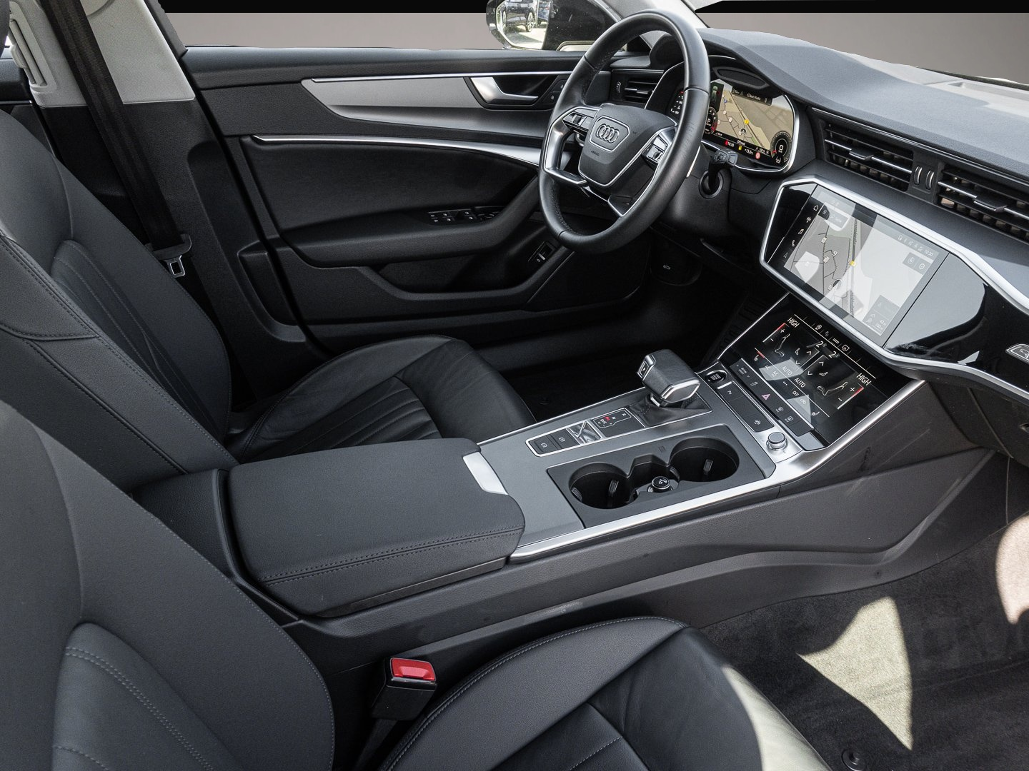 Bild 6 Audi quattro A6 Avant 45 TFSI quattro S tronic Virtuell LED