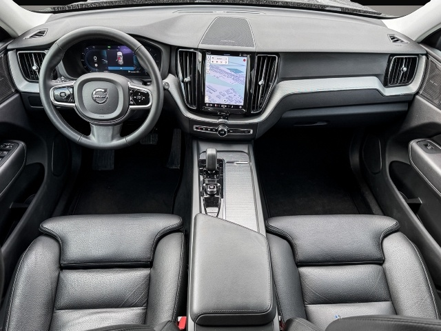 Volvo XC60 XC60 Plus Dark 2WD AHK Digitales Cockpit Memory - Thumbnail 5