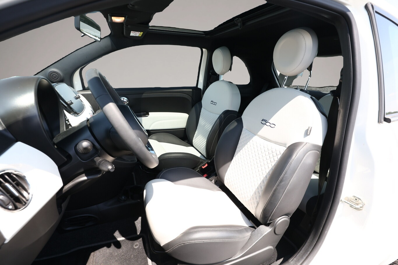 Bild 5 Fiat 500 1.0 70 Mild Hybrid Dolcevita CarPlay Klima