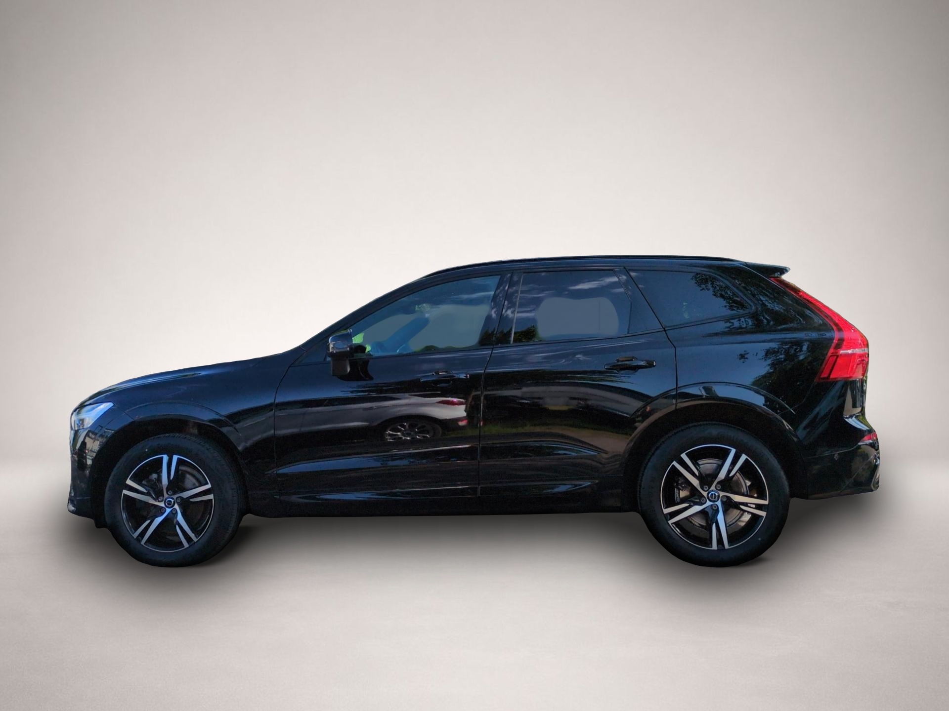 Bild 6 Volvo XC60 B4 (Benzin) R-Design 2WD Automatik Bluetoot