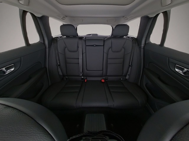 Bild 5 Volvo V60 Kombi Ultra Dark Recharge Plug-In Hybrid AWD