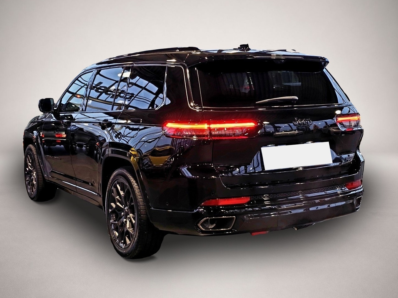 Fotografie 2 des Jeep Grand Cherokee 5.7 V8 L Summit Reserve TV 6Sitze