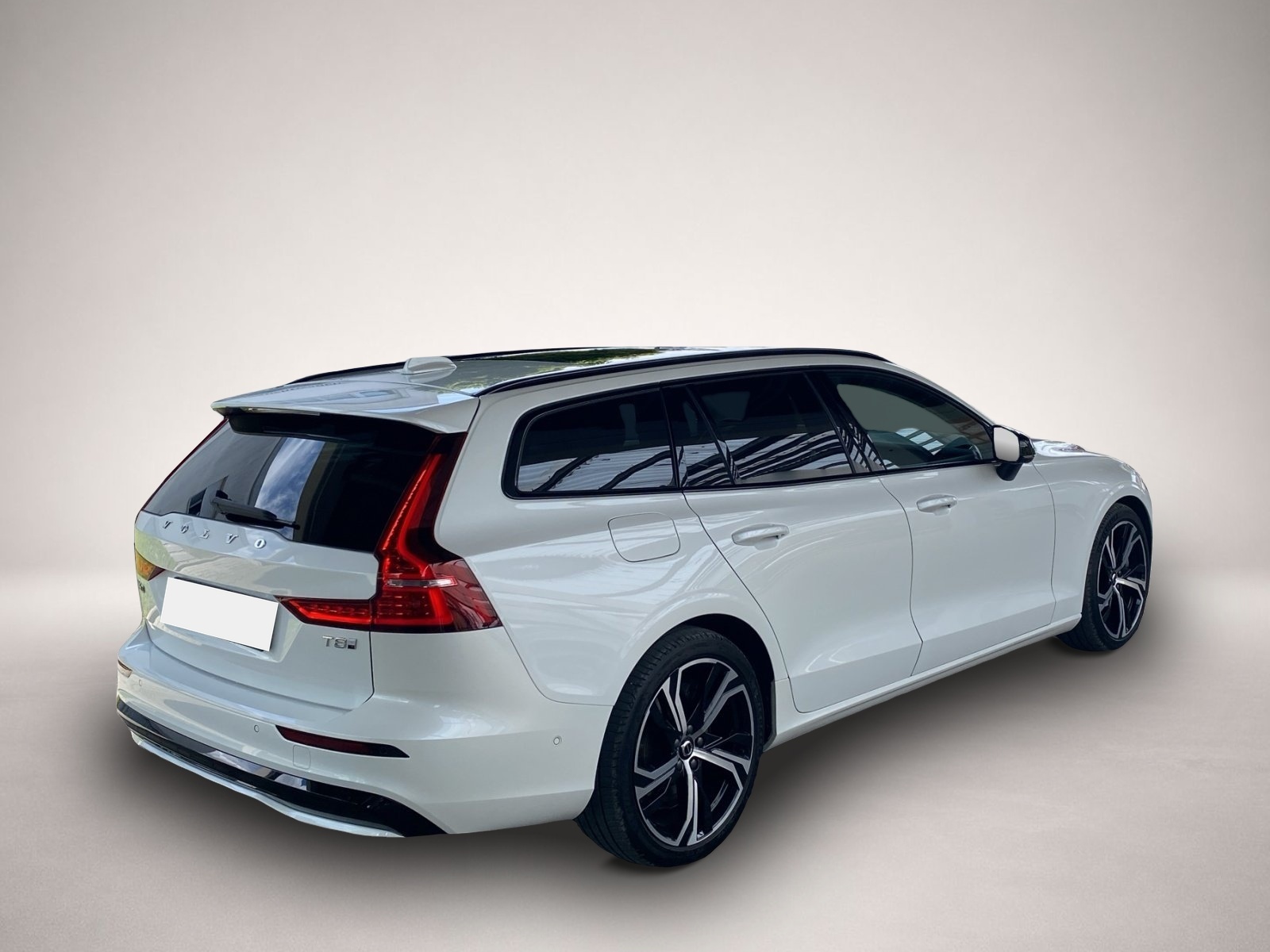 Bild 5 Volvo V60 Kombi T8 Ultra Dark Recharge LED*DAB*Navi*