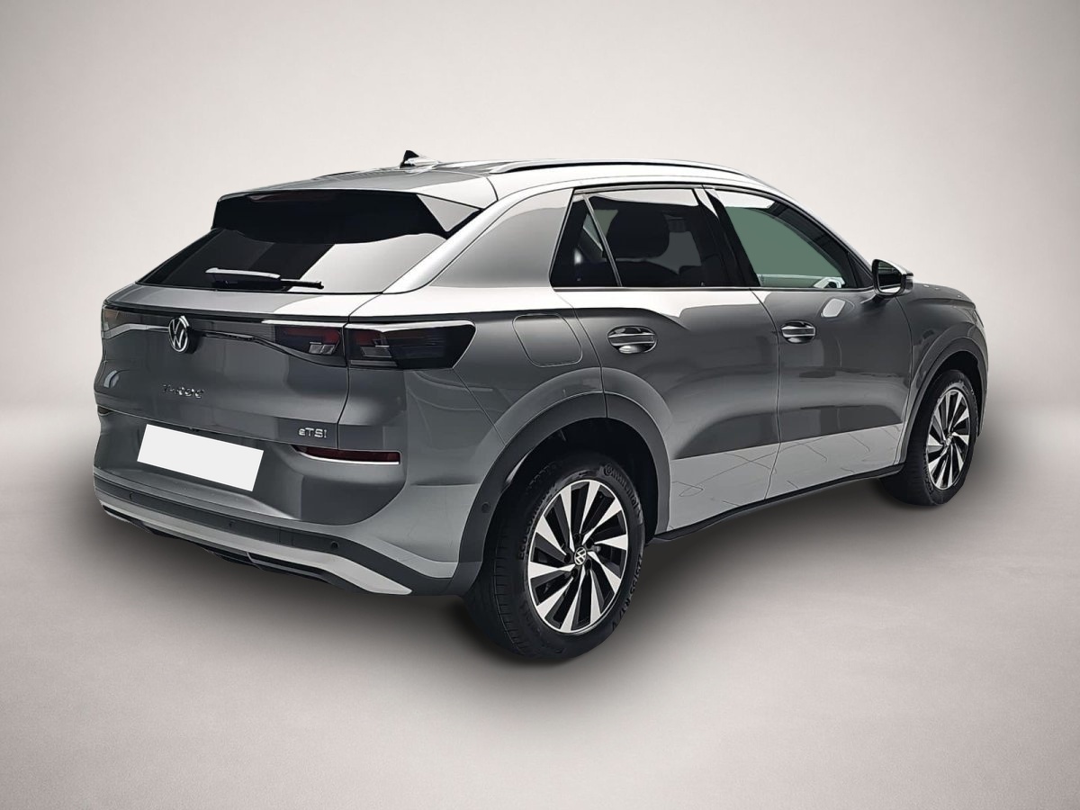 Bild 2 Volkswagen T-Roc 1.5 eTSI DSG Life ACC Kamera Winter AHK