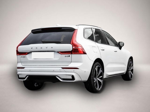 Bild 2 Volvo XC60 B5 Benzin Ultimate Dark AWD AHK Memory Sitz
